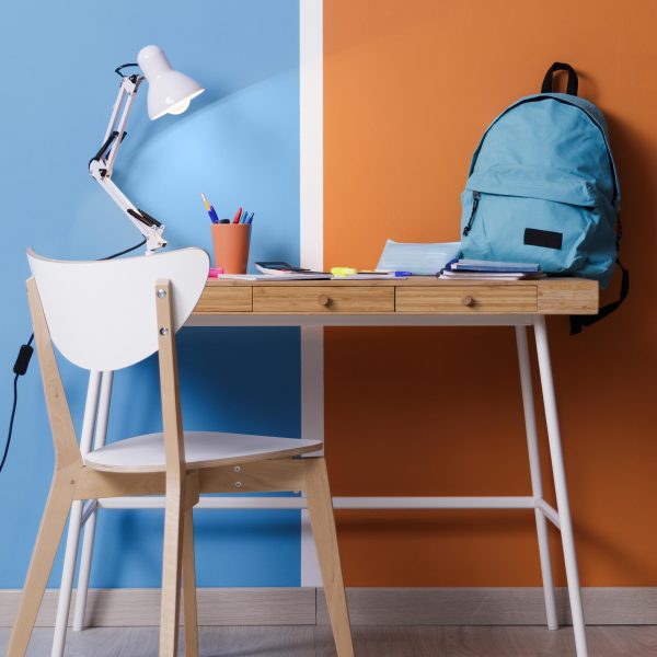 Children desk interior design 600x600